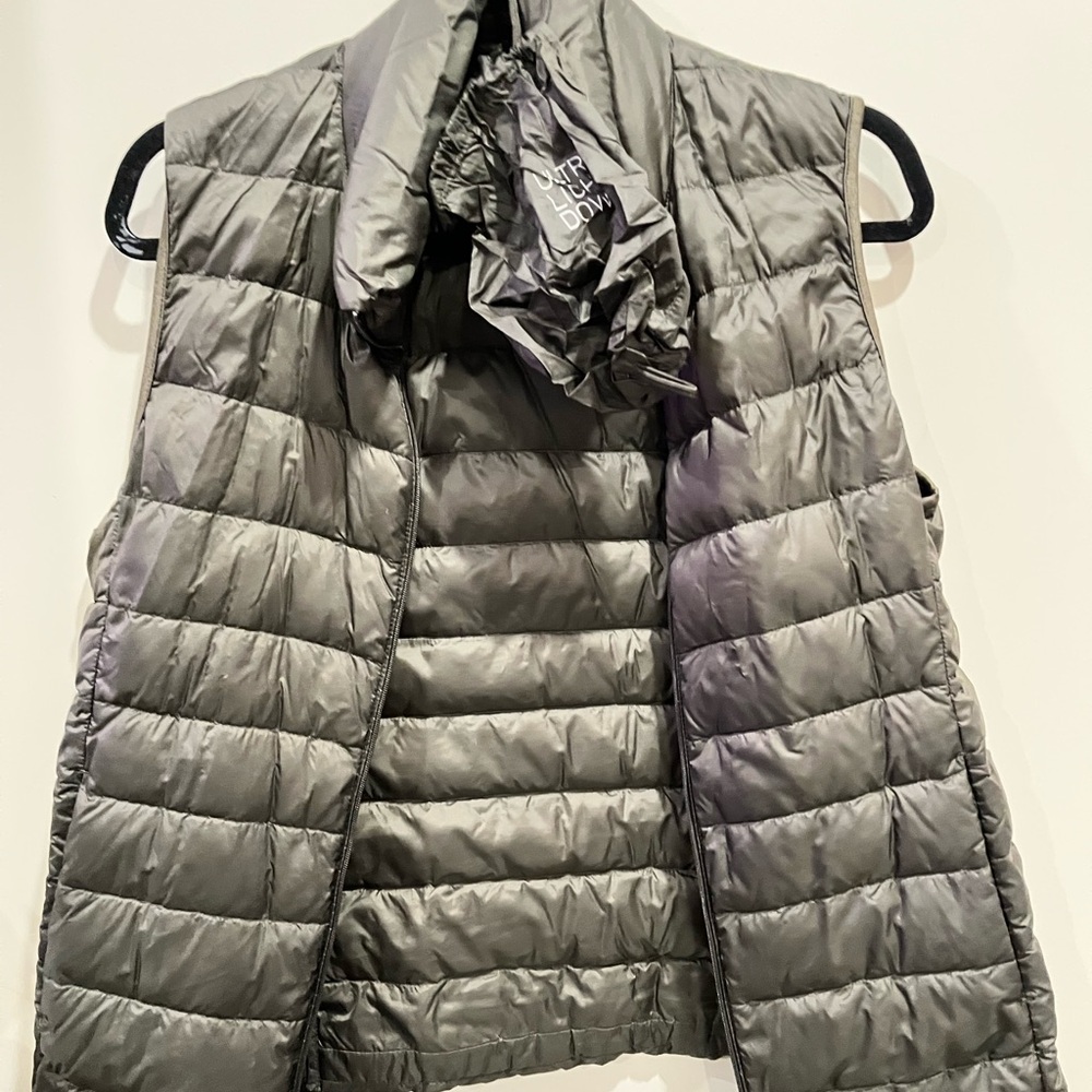 Olive green ultra light down Vest